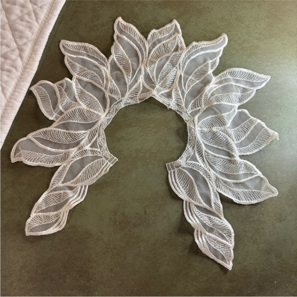 Pilcro White Leaf Lace
